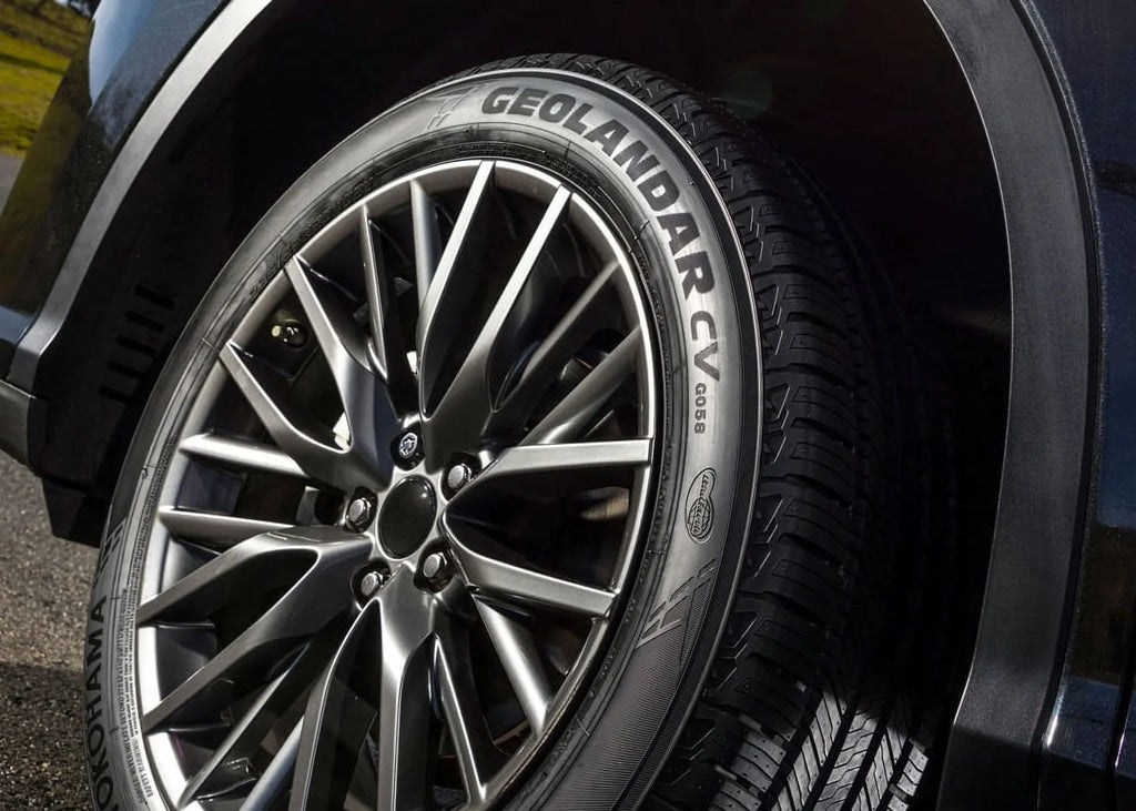 All G058 BW Tire 235/60R18XL CV Geolandar Yokohama 107V Season