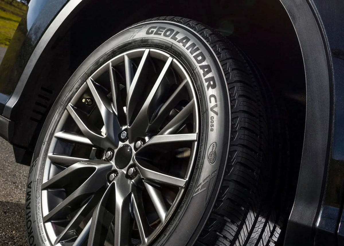 All G058 BW Tire 235/60R18XL CV Geolandar Yokohama 107V Season