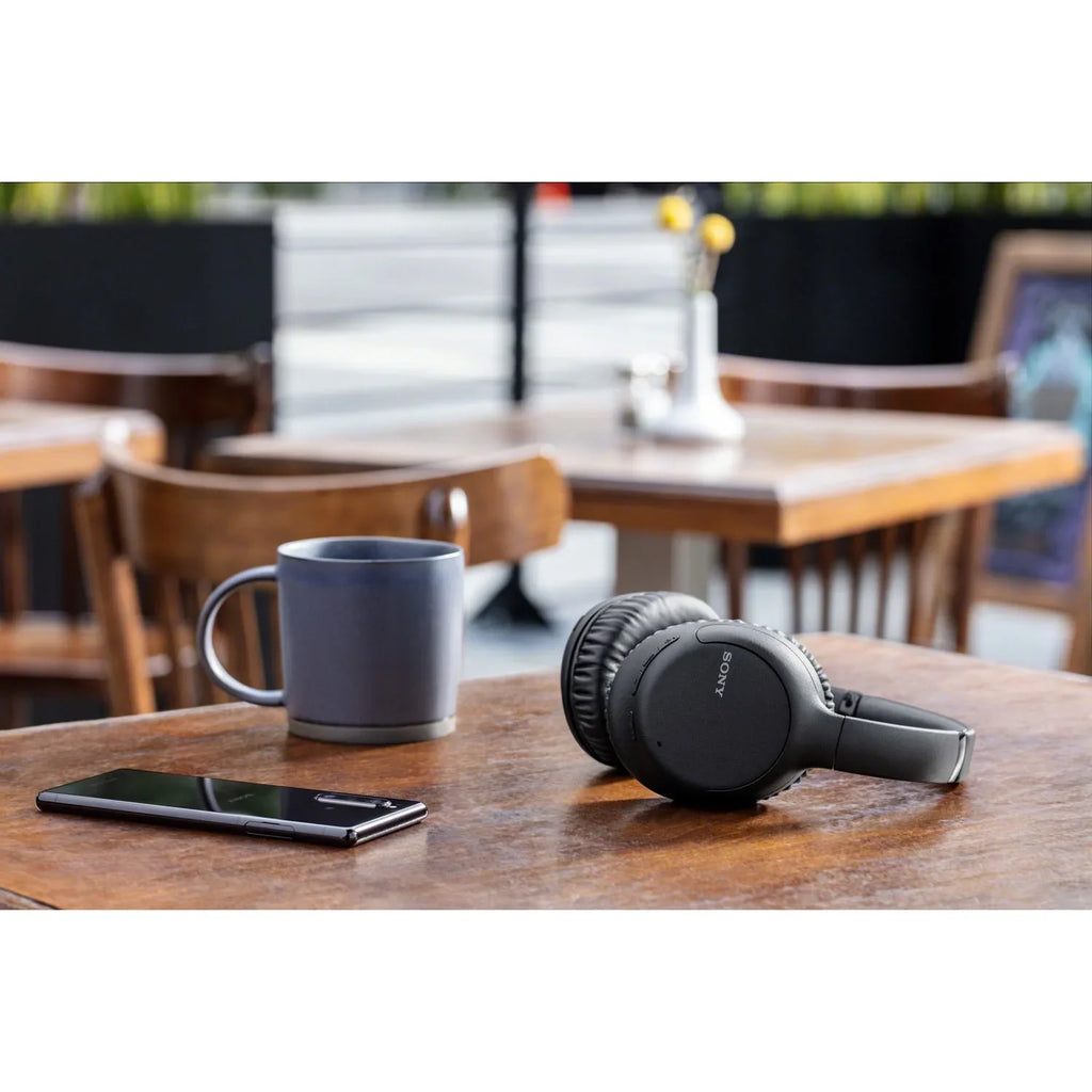 Deco Sony Wireless (Black) Bundle Noise-Canceling Gear with Case Headphones WH-CH710N