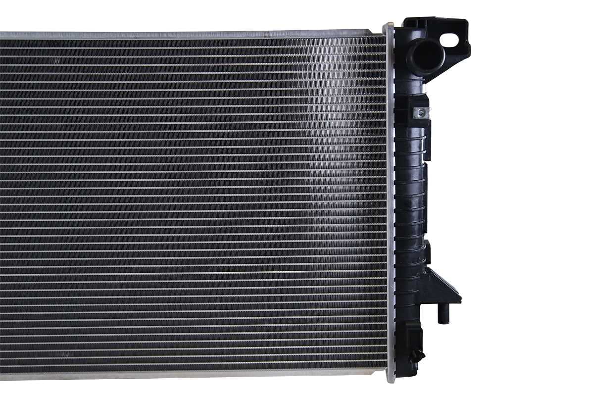 V6 2015 2017 Radiator 2011 Navigator 3.5L 2015-2017 for 4WD Complete AutoShack 2013 2012 Ford 2014 3.7L 2016 Lincoln Replacement F-150 V8 RWD RK1689 5.0L Expedition