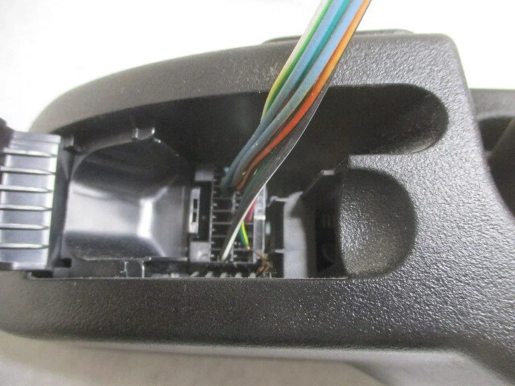 (Good) Pre-Owned Auto Liberty Patriot Dimming Dim OEM Jeep Mirror View LKQ w/Automatic Rear
