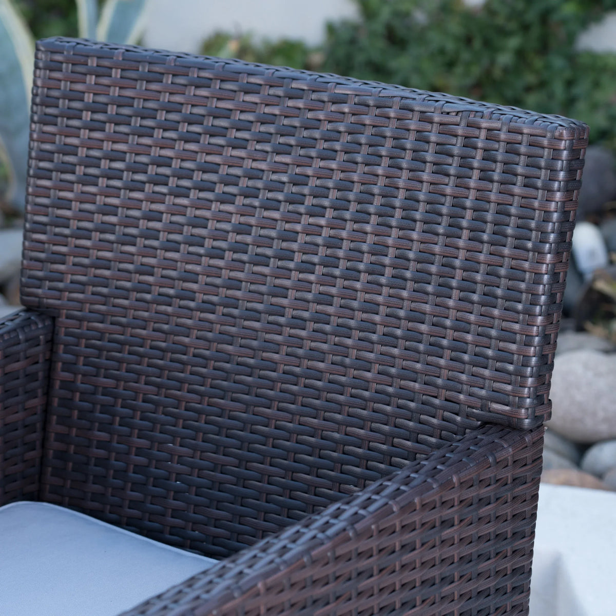 Emanuel Multibrown, Piece Brown Wicker Outdoor Dining Round Set 3 Cushions, with Light