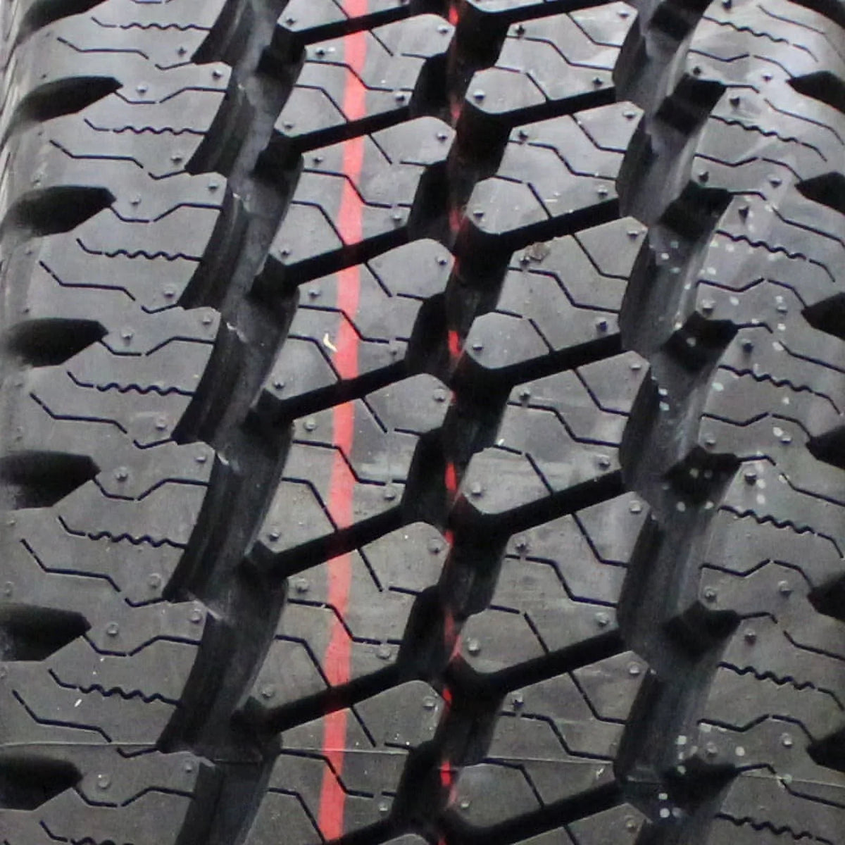 121/118R Tire E HD Bridgestone LT265/70R17 M700 Truck Duravis Light All Terrain