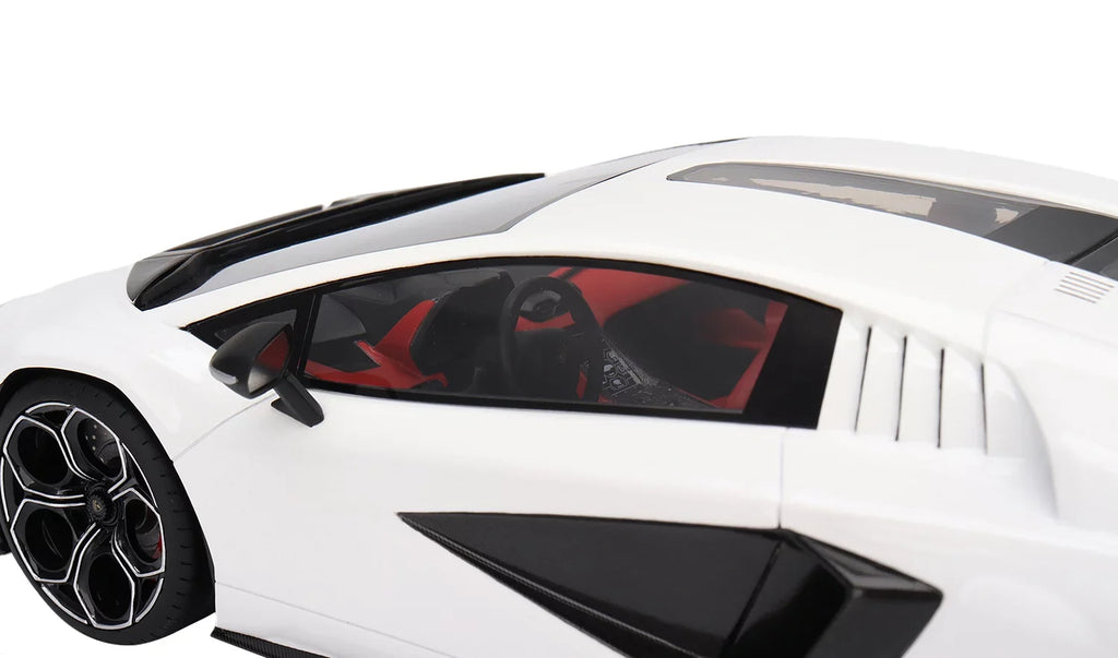 Top Accents design Speed Bianco Diecast 800-4 Car 1/18 by LPI with Lamborghini Countach Siderale White Black