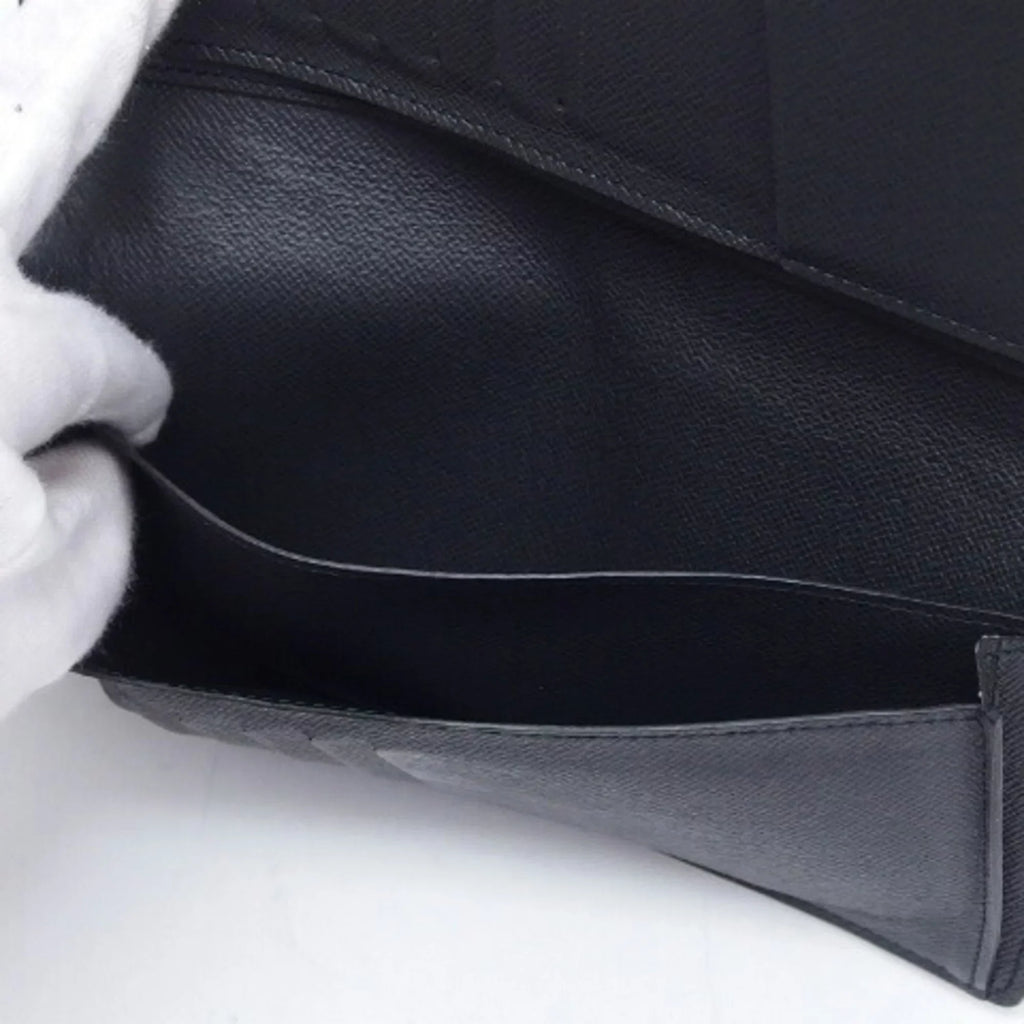 Billfold Taiga Pre-Owned Black Vuitton Long (Good) Wallet Bifold Louis